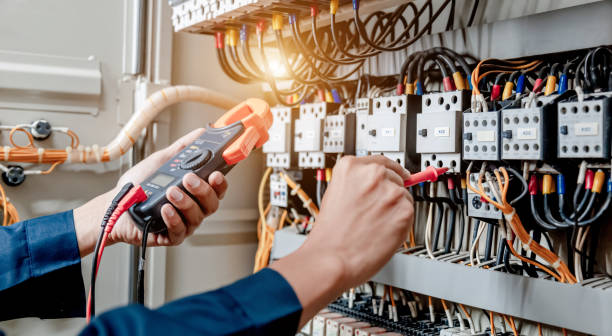 Best Licensed Electrician  in Avenue B And C, AZ